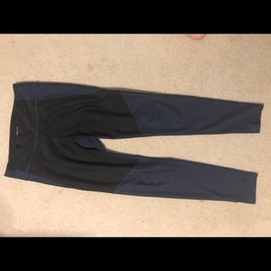 Outdoor Voices 7/8 two toned leggings